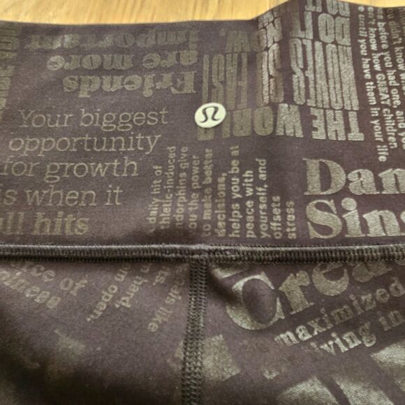 Lululemon Wunder Under High-Rise Crop 23" *Full-On Luxtreme Manifesto Womens 8 - Picture 2 of 12